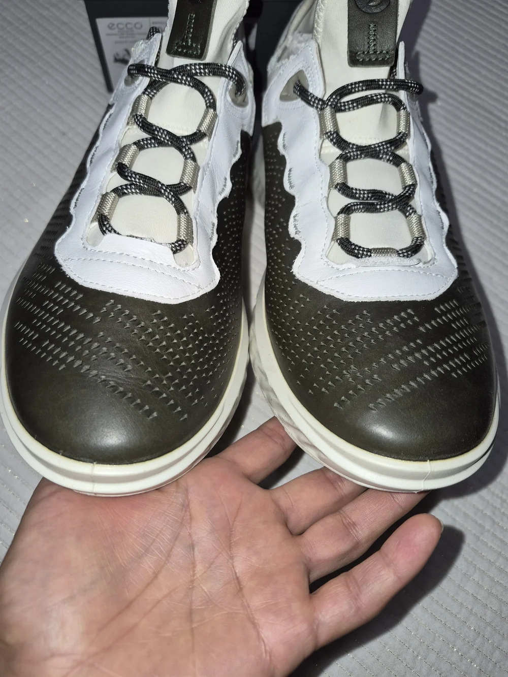 Ecco Men's Olive Green and White Perforated Lace-Up Sneakers